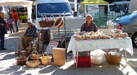 Marché place du Champ de Mars